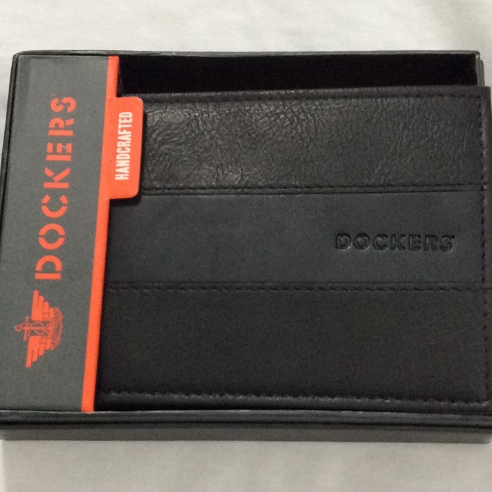 Dockers Men’s RFID Security Blocking Bifold Wallet
